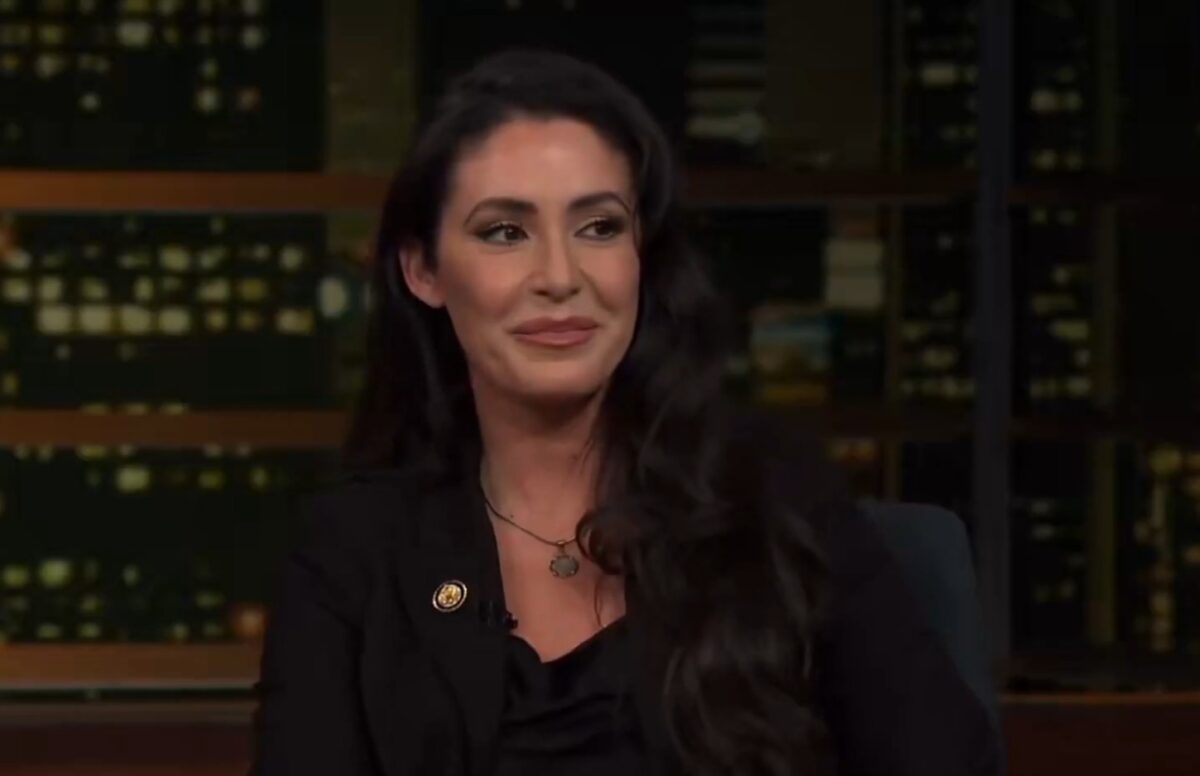 Anna Paulina Luna smiling