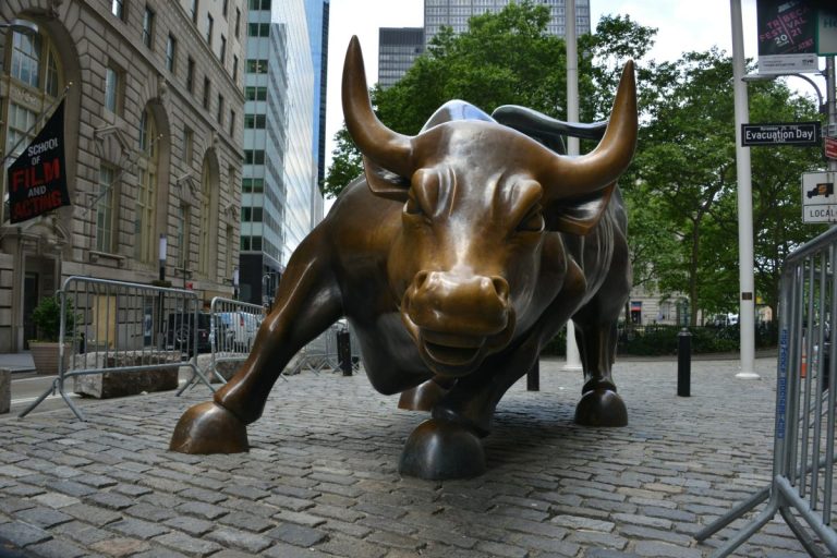 Charging Bull statue in NYC